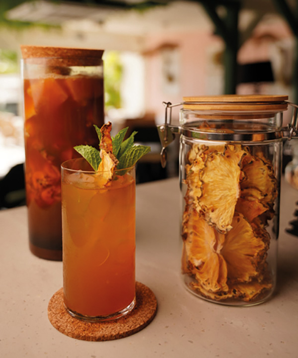 Saveurs créatives et ambiance raffinée face à la Marina