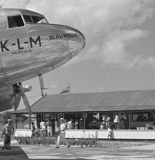 L'aeroport de Juliana dans les années 50