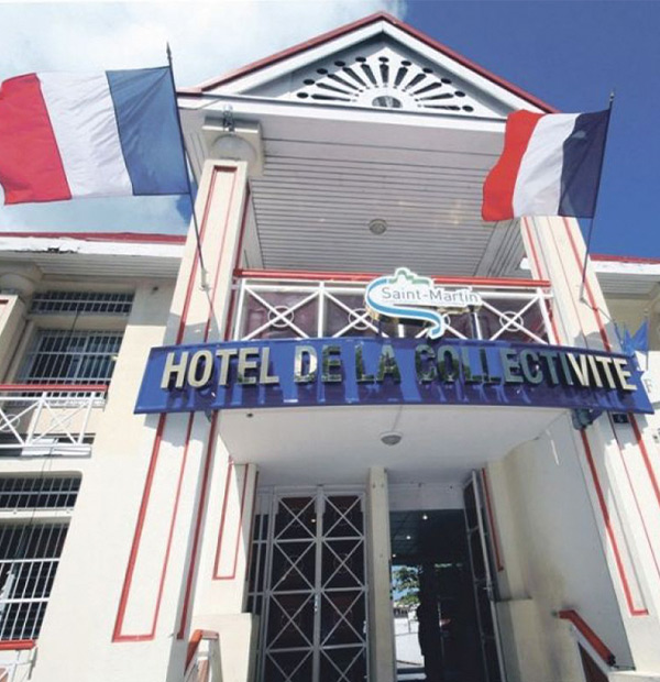 Local administration in Marigot