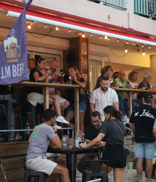 JM Beer – Craft Beer Bar & Social Vibes in Saint Martin